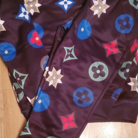 Custom Set - Picture 2 of 2